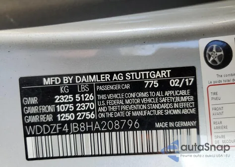 2017 Mercedes-Benz E 300 z USA, uszkodzony, nr VIN WDDZF4JB8HA208796